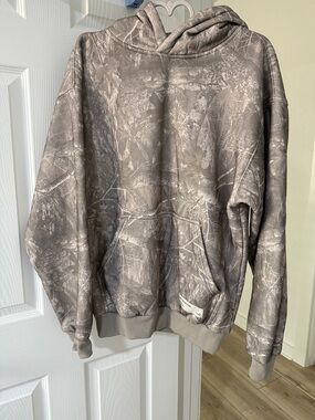 Comfrt Hooded Pullover Sweater in Camo Gray - Casual Everyday Hoodie